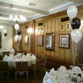 fwthumb29 three balloon table decoration 9.99.jpg
